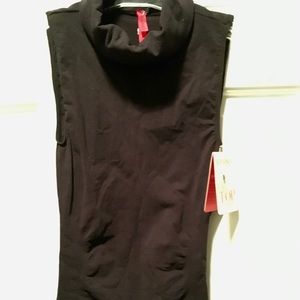 SPANX Chic Sleeveless Turtleneck